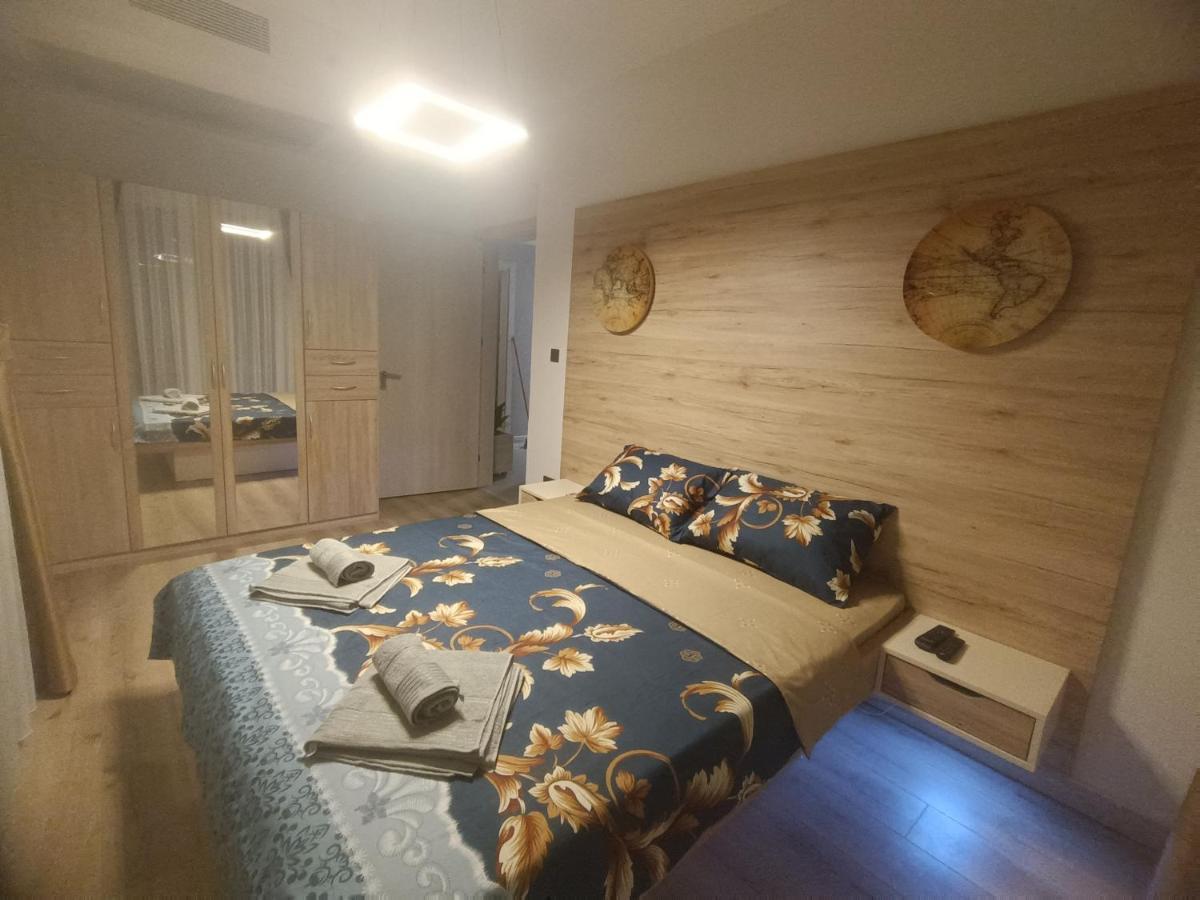 19Th & 18Th Floor Secure Apartments With Pool & Fitness & Parking Included In Price Skopje Exterior foto