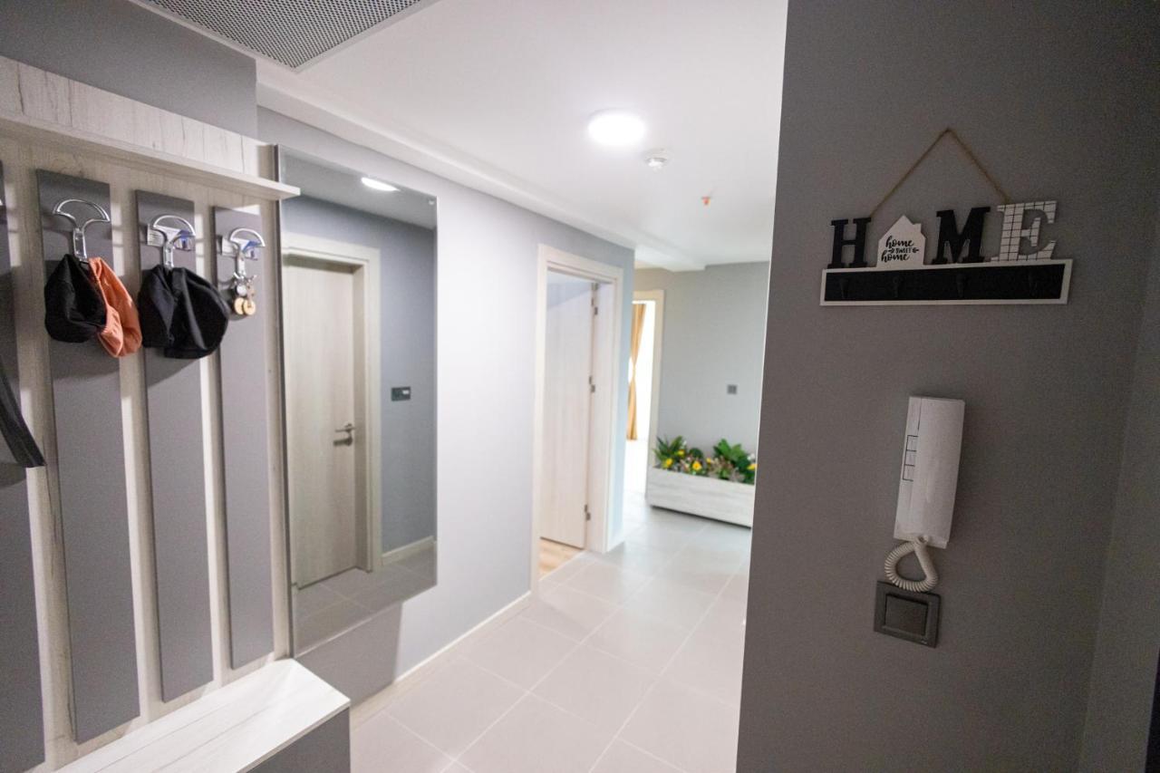 19Th & 18Th Floor Secure Apartments With Pool & Fitness & Parking Included In Price Skopje Exterior foto