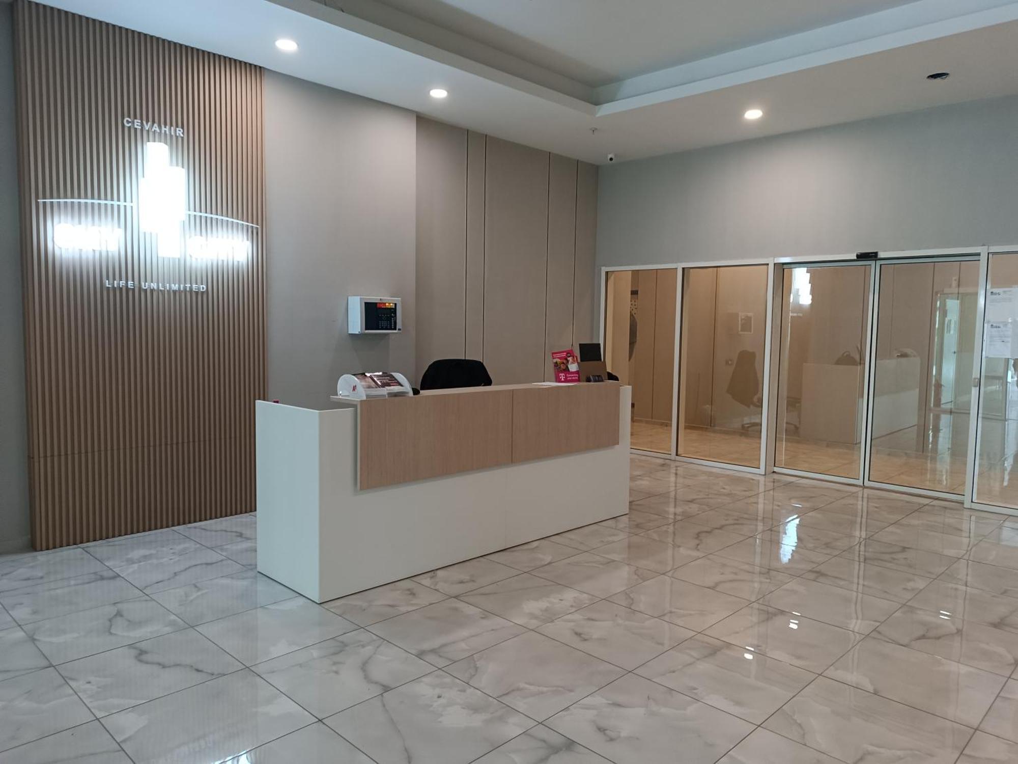 19Th & 18Th Floor Secure Apartments With Pool & Fitness & Parking Included In Price Skopje Exterior foto
