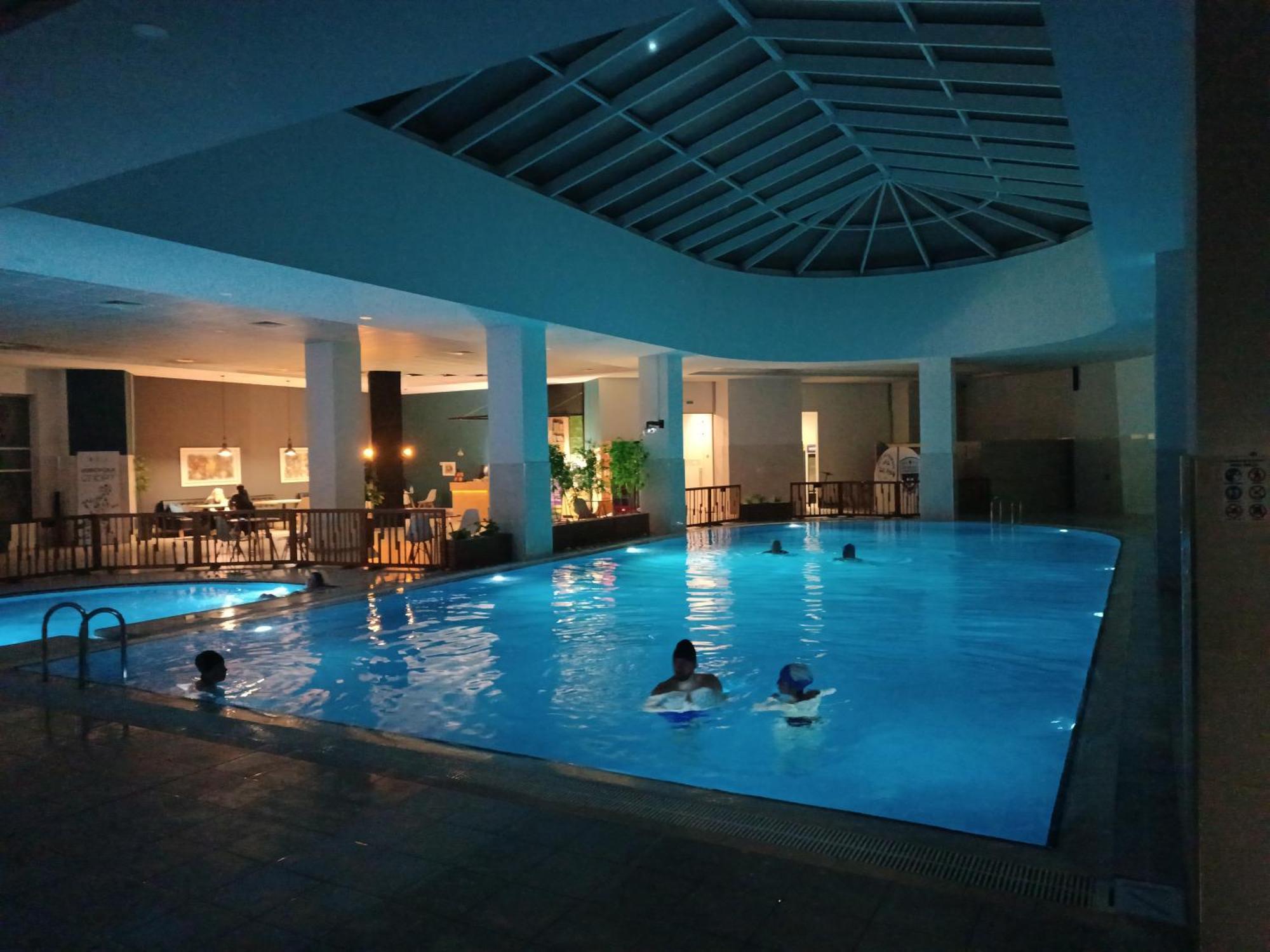 19Th & 18Th Floor Secure Apartments With Pool & Fitness & Parking Included In Price Skopje Exterior foto