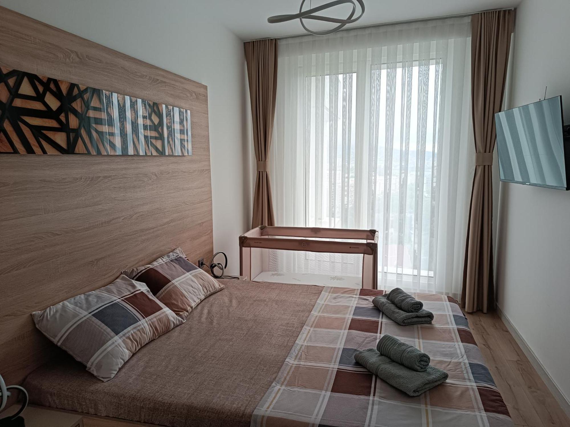 19Th & 18Th Floor Secure Apartments With Pool & Fitness & Parking Included In Price Skopje Exterior foto