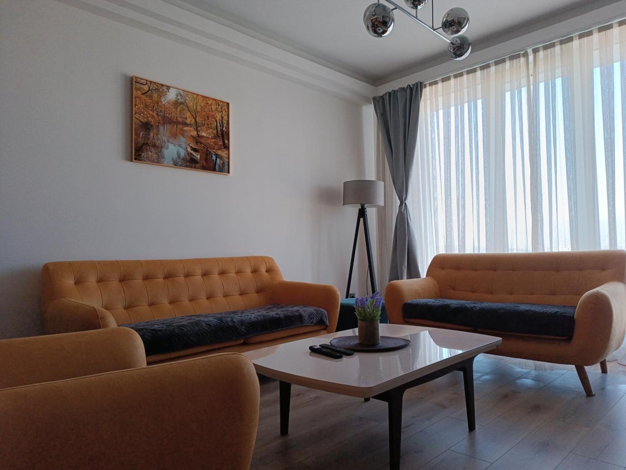 19Th & 18Th Floor Secure Apartments With Pool & Fitness & Parking Included In Price Skopje Exterior foto